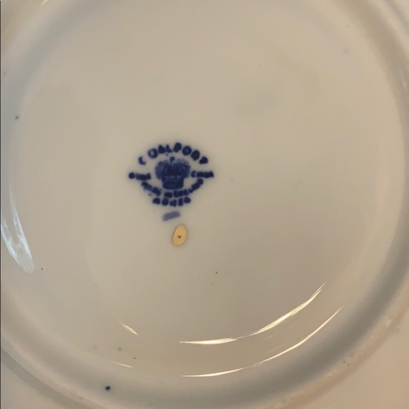 Vintage Coalport tea cup and saucer - Picture 10 of 11